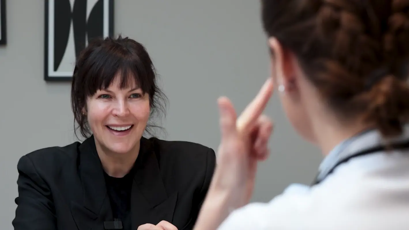 Anna Richardson sees Dr Julia at The Door W4 for Morpheus 8 skin tightening